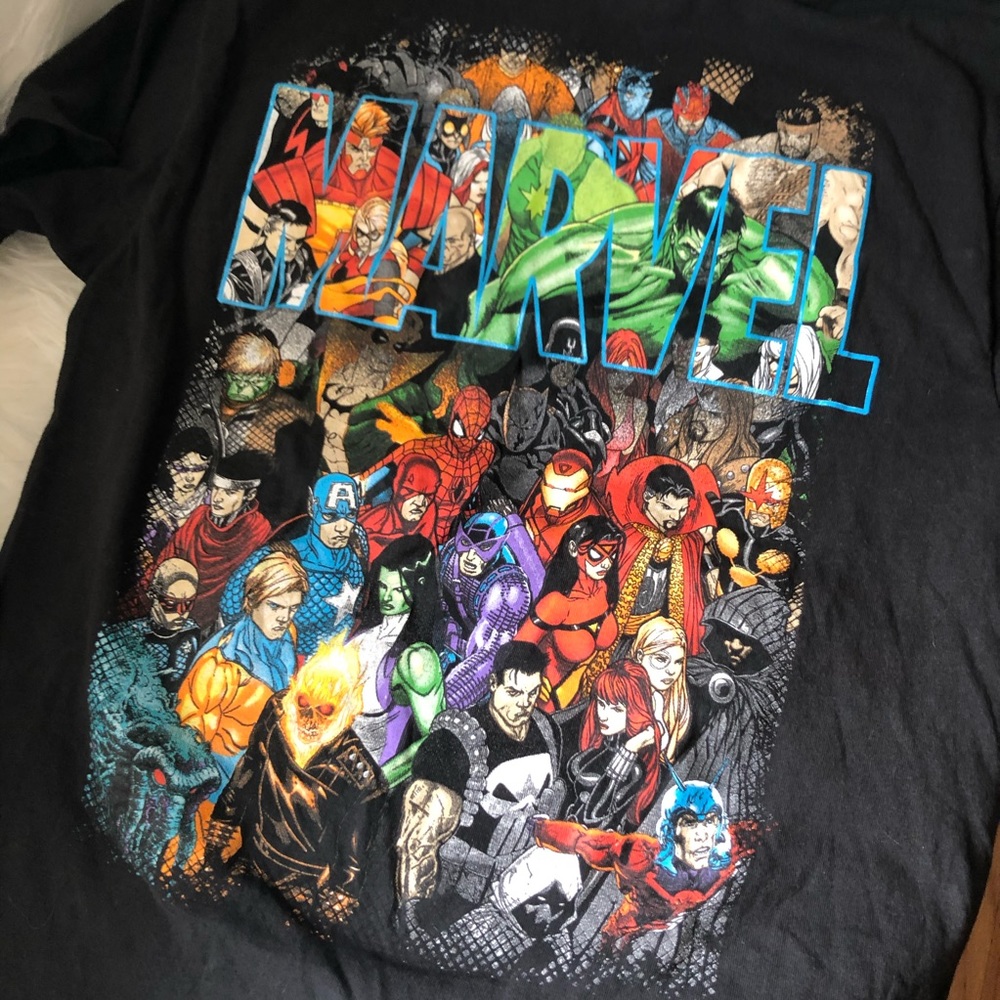 Marvel Comics Team Black T-shirt - Picture 3 of 5